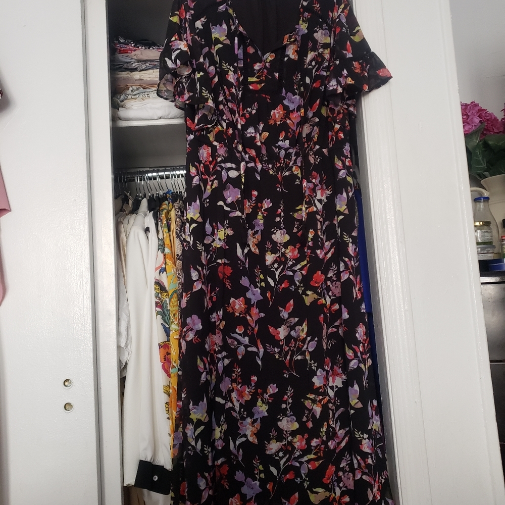 Dress - Picture 4 of 8